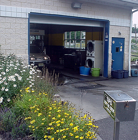 Royal Carwash & Quick Lube end of line